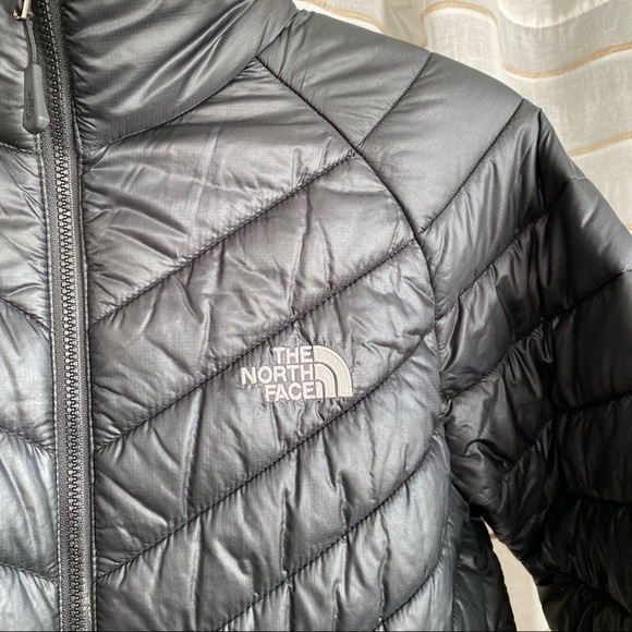The North Face Black Puffer Jacket - Picture 4 of 14
